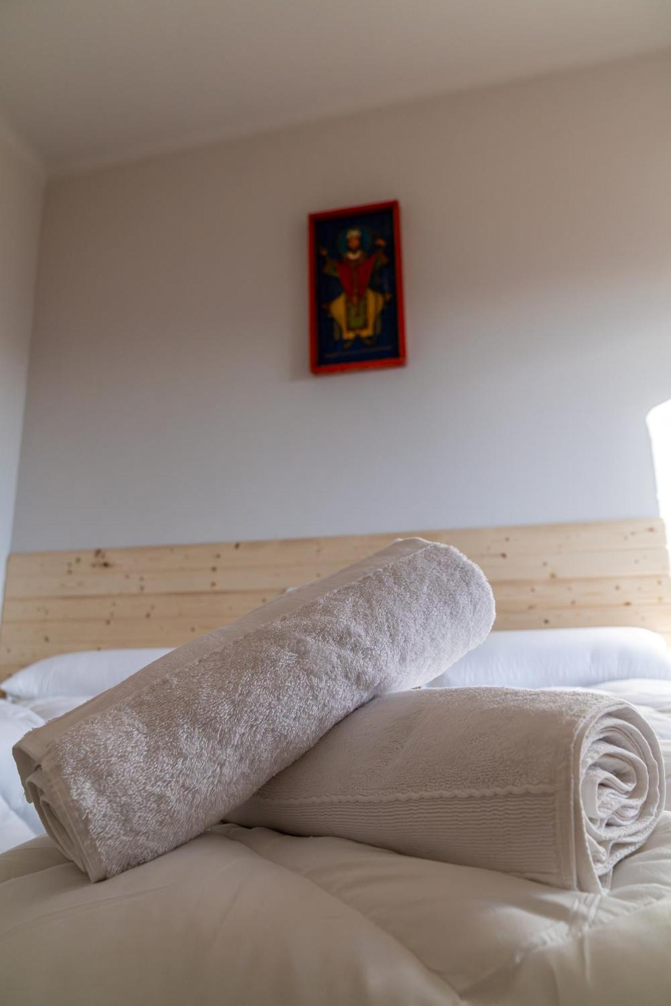 Hotel Santuari De Santa Maria De Montgrony Gombren Zewnętrze zdjęcie
